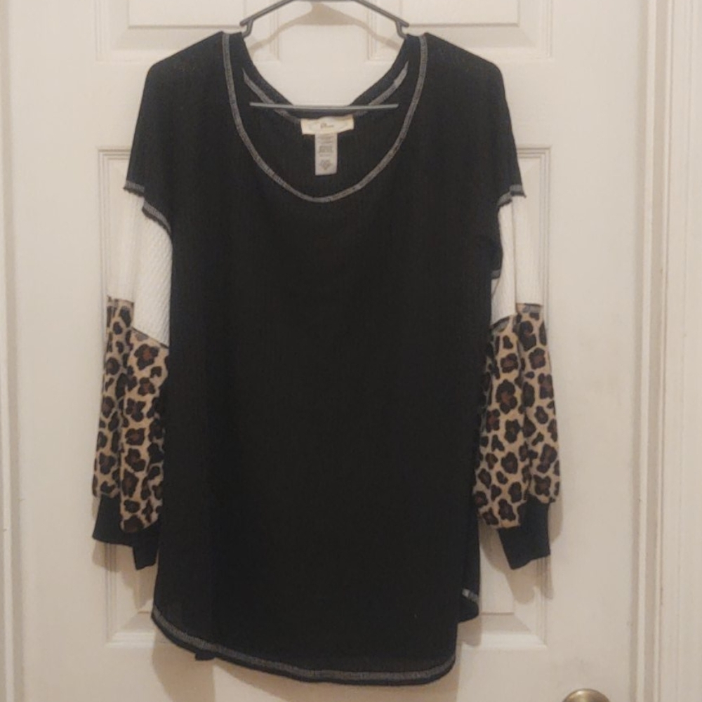 Cheetah Print Sleeve Black and White Blouse
